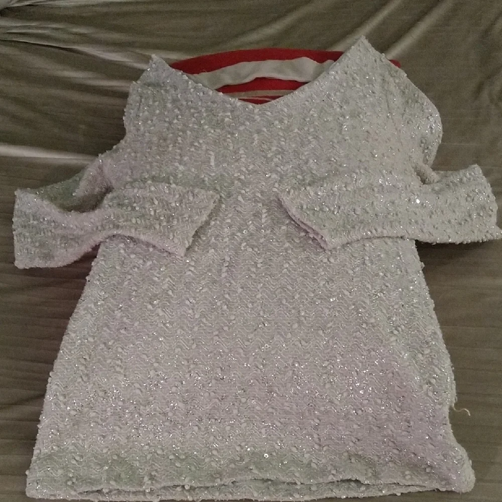Jennifer Lopez Long Sleeve Top - Picture 1 of 7